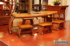 鸡翅木制家具好吗？红木的商品好，鸡翅木